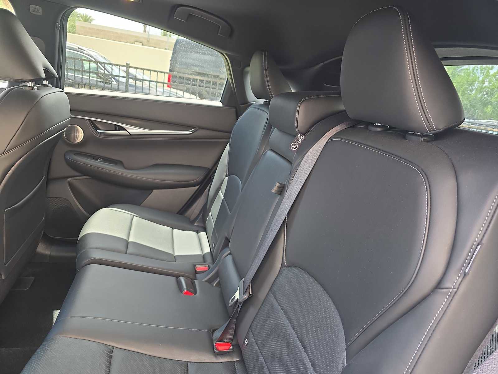 Certified 2025 INFINITI QX55 Essential image 11