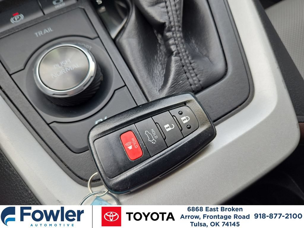 Used 2024 Toyota RAV4 Limited AWD/4WD image 25