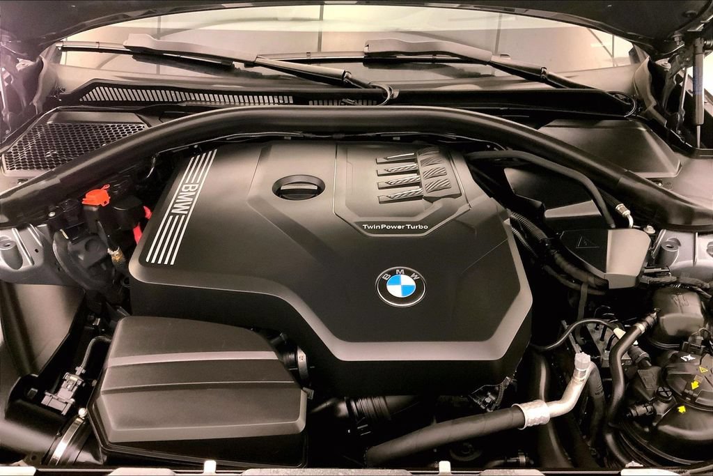 Used 2024 BMW 330i xDrive Sedan w/ M Sport Package AWD/4WD image 9