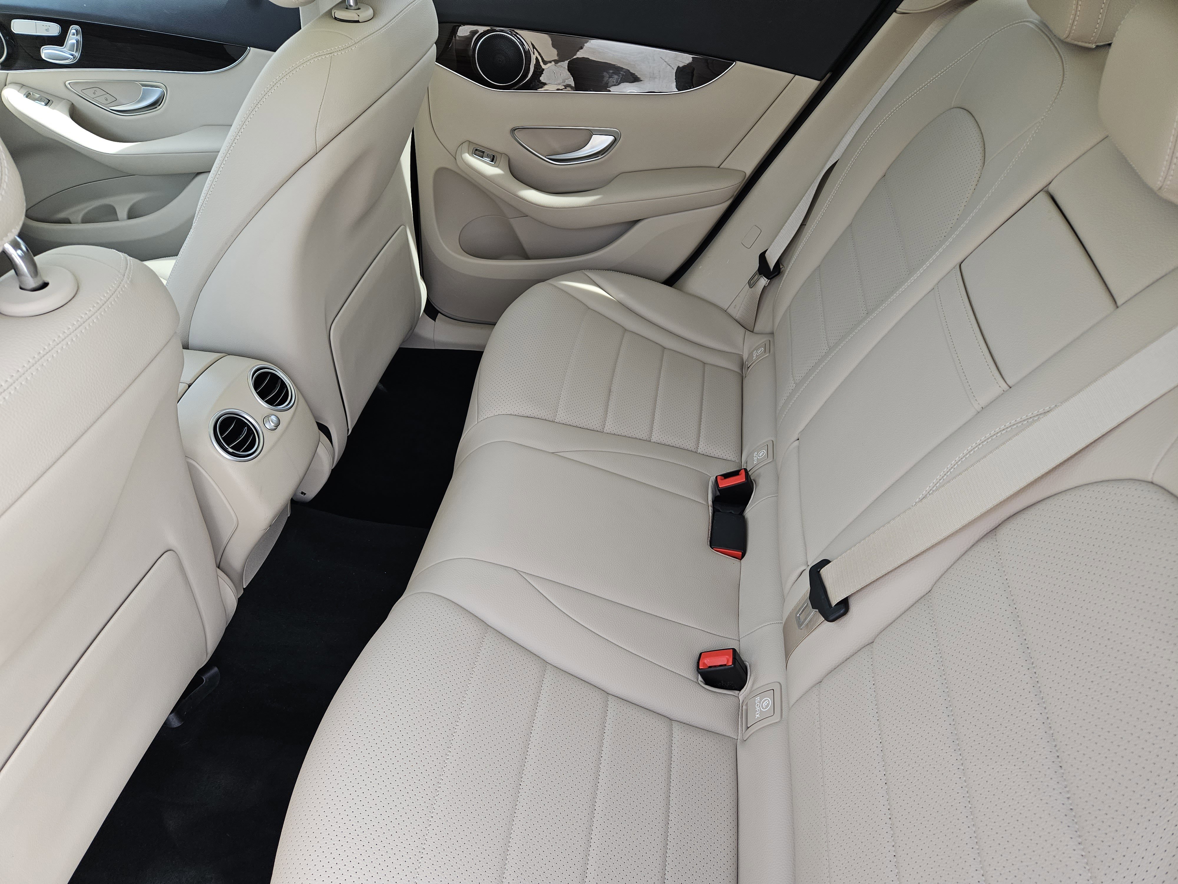 Certified 2022 Mercedes-Benz GLC 300 image 29