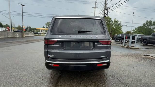 Used 2023 Jeep Wagoneer Series III w/ Preferred Equipment Group AWD/4WD image 7