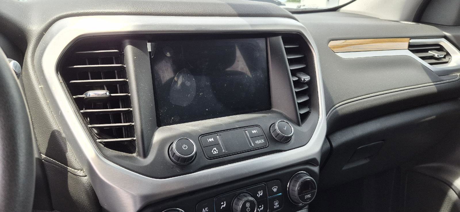 Used 2023 GMC Acadia SLE w/ Driver Convenience Package FWD image 9