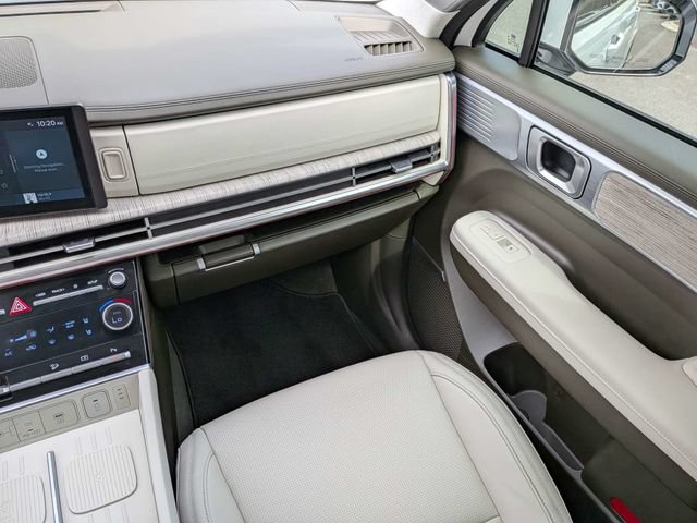 Used 2025 Hyundai Santa Fe Calligraphy FWD image 18