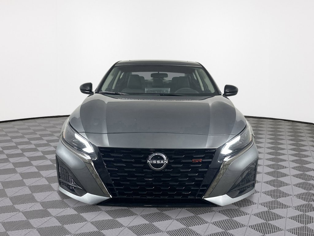 New 2025 Nissan Altima 2.5 SR image 9