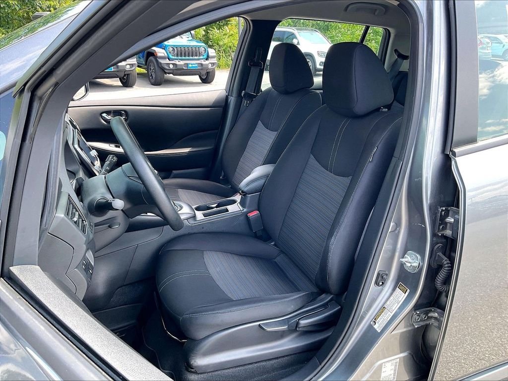 Used 2022 Nissan Leaf S FWD image 9