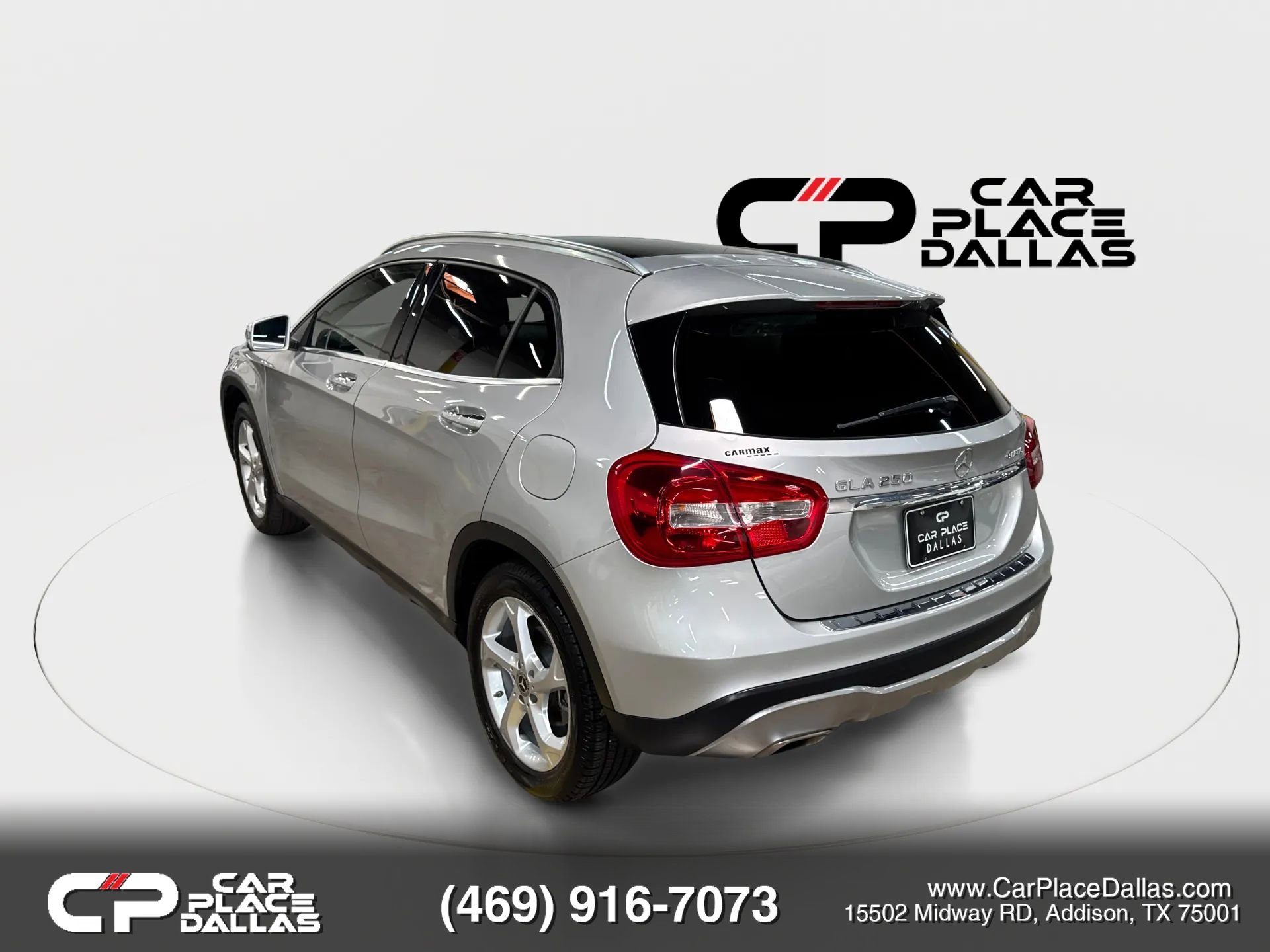 Used 2018 Mercedes-Benz GLA 250 4MATIC w/ Premium Package image 9