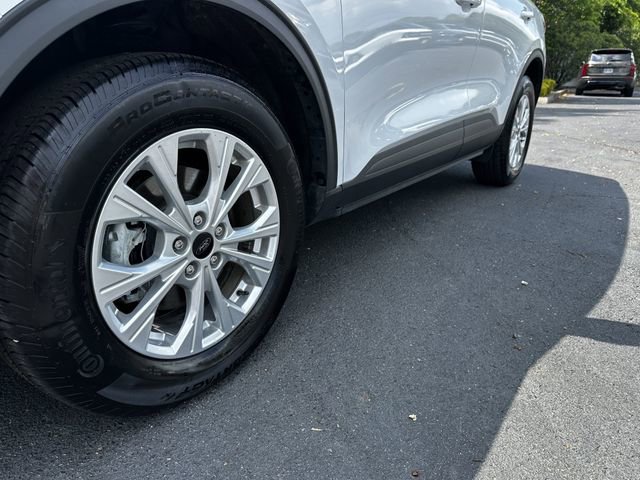 Certified 2025 Ford Escape Active w/ Cold Weather Package AWD/4WD image 12