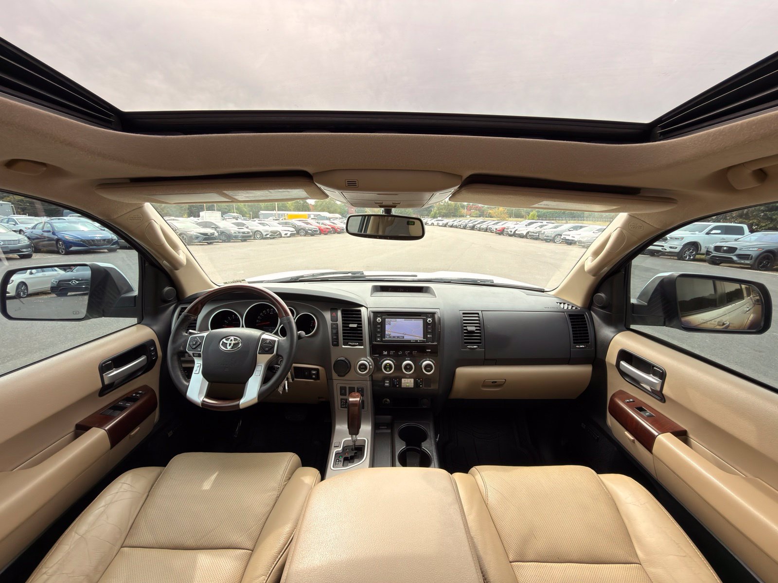 Used 2015 Toyota Sequoia Platinum RWD image 41