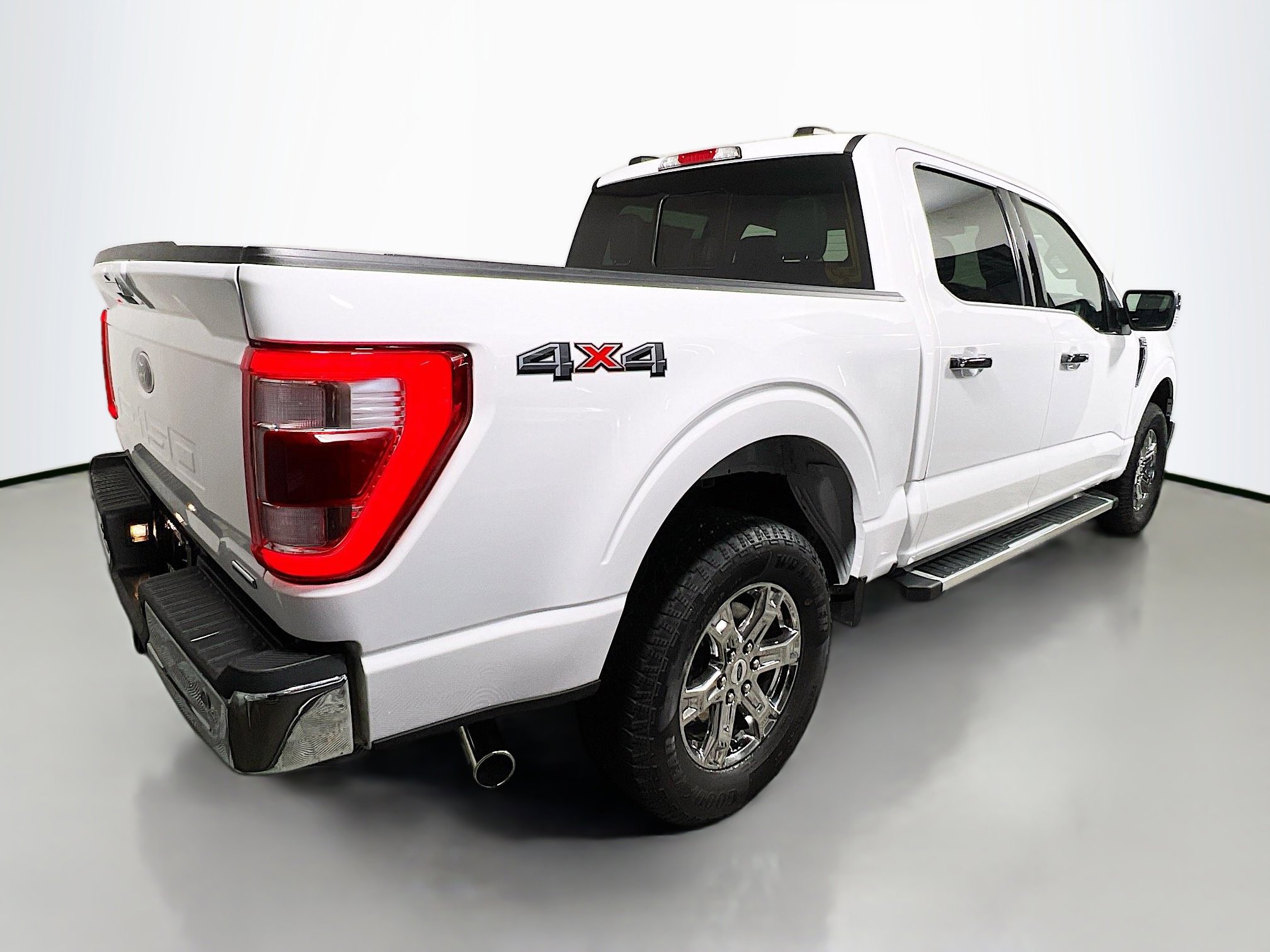 Used 2023 Ford F150 Lariat image 4