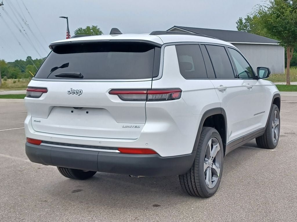 New 2026 Jeep Grand Cherokee L Limited AWD/4WD image 4