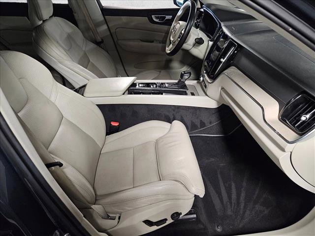 Used 2021 Volvo XC60 T5 Inscription w/ Advanced Package FWD image 21