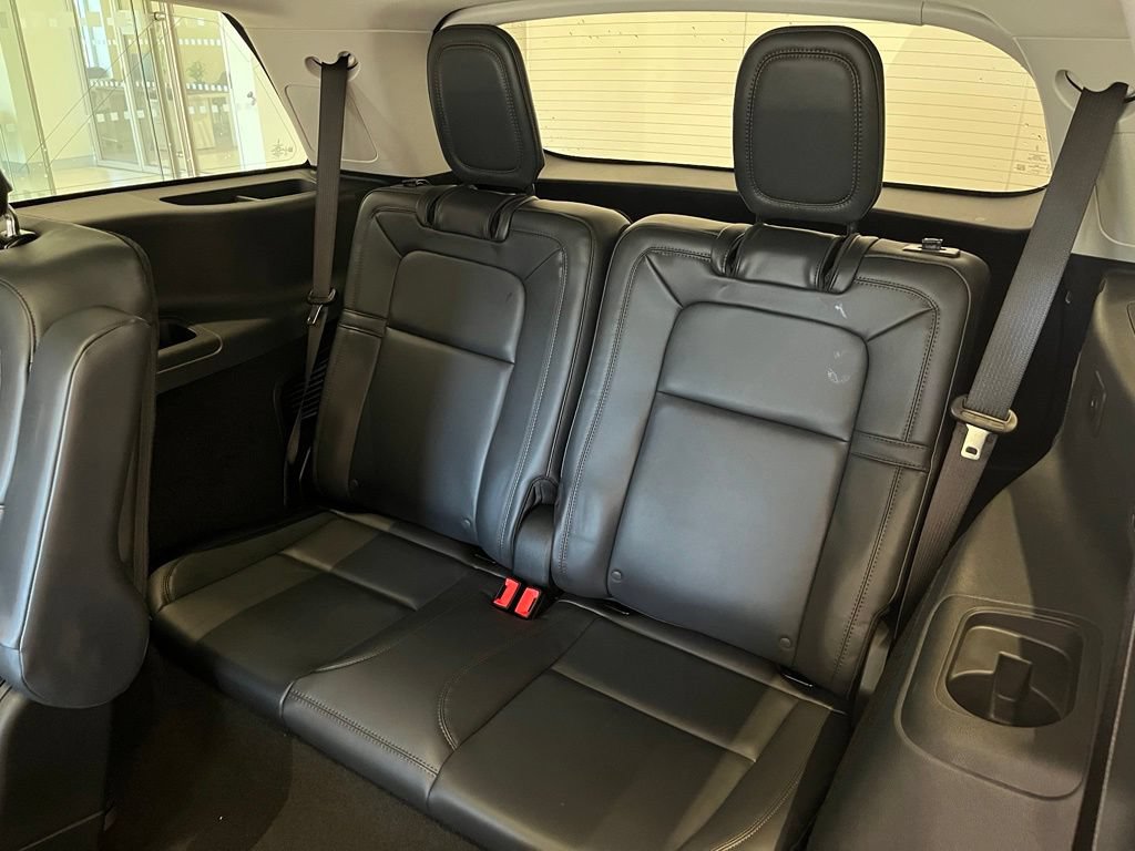 Used 2026 Lincoln Aviator Reserve AWD/4WD image 25