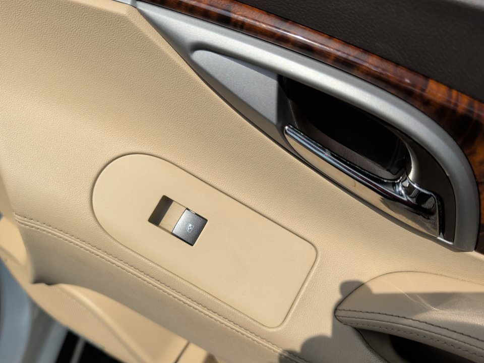 Used 2012 Buick LaCrosse Touring FWD image 35