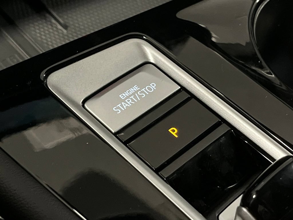 New 2026 Volkswagen Atlas Cross Sport SE AWD/4WD image 17
