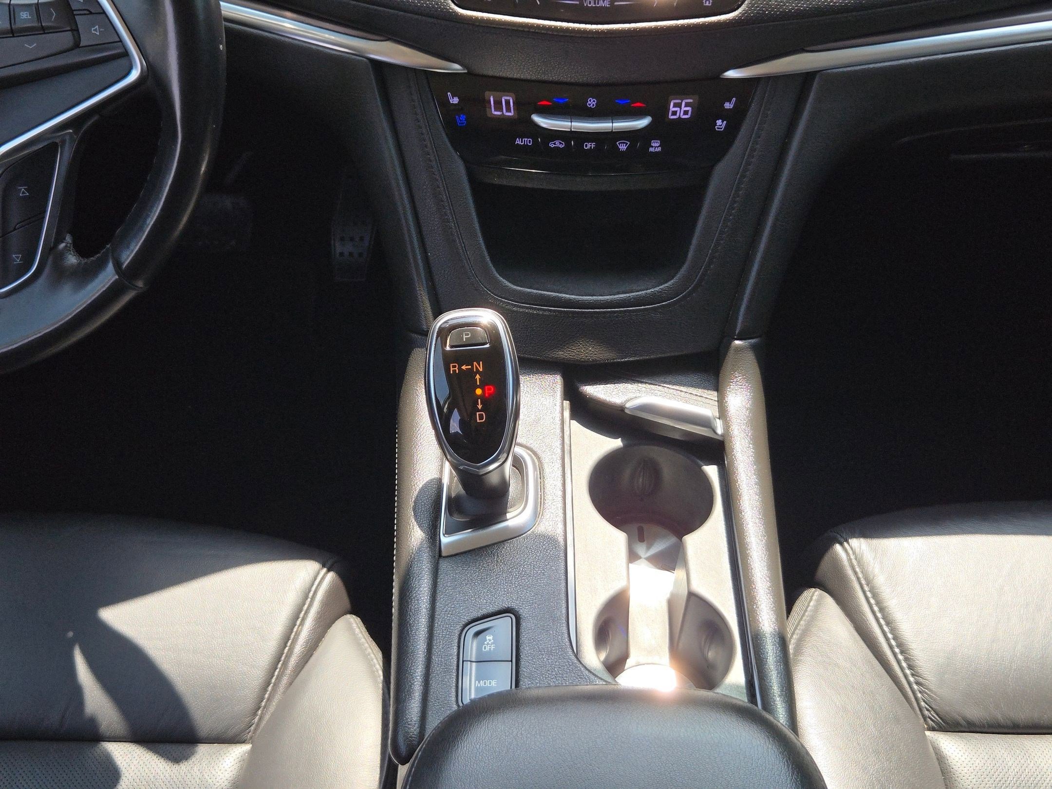 Used 2018 Cadillac XT5 Premium Luxury FWD image 17