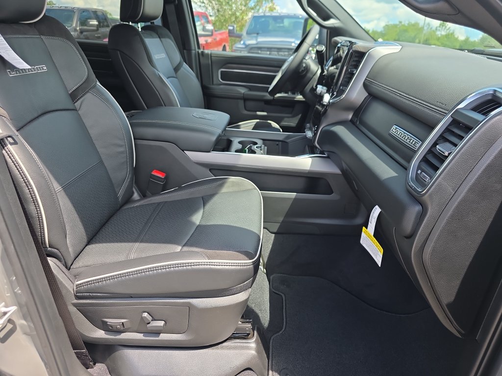 New 2026 RAM 3500 Laramie w/ Night Edition AWD/4WD image 33
