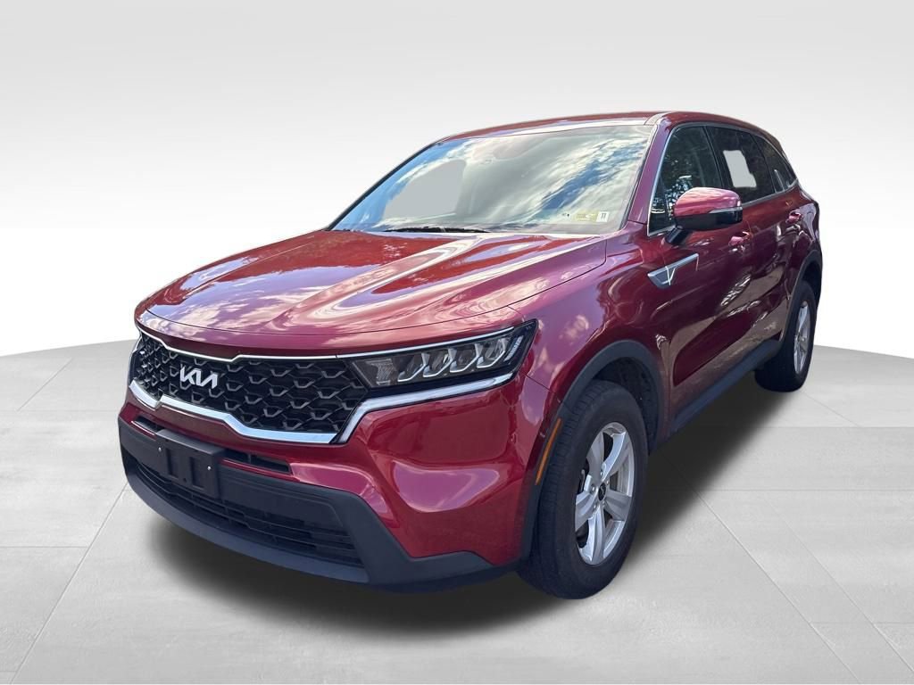 Used 2023 Kia Sorento LX image 7