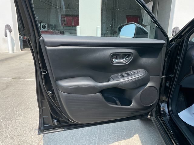 Used 2025 Honda HR-V LX image 20
