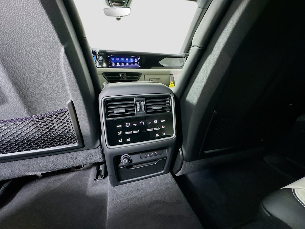 New 2026 Porsche Cayenne AWD/4WD image 27