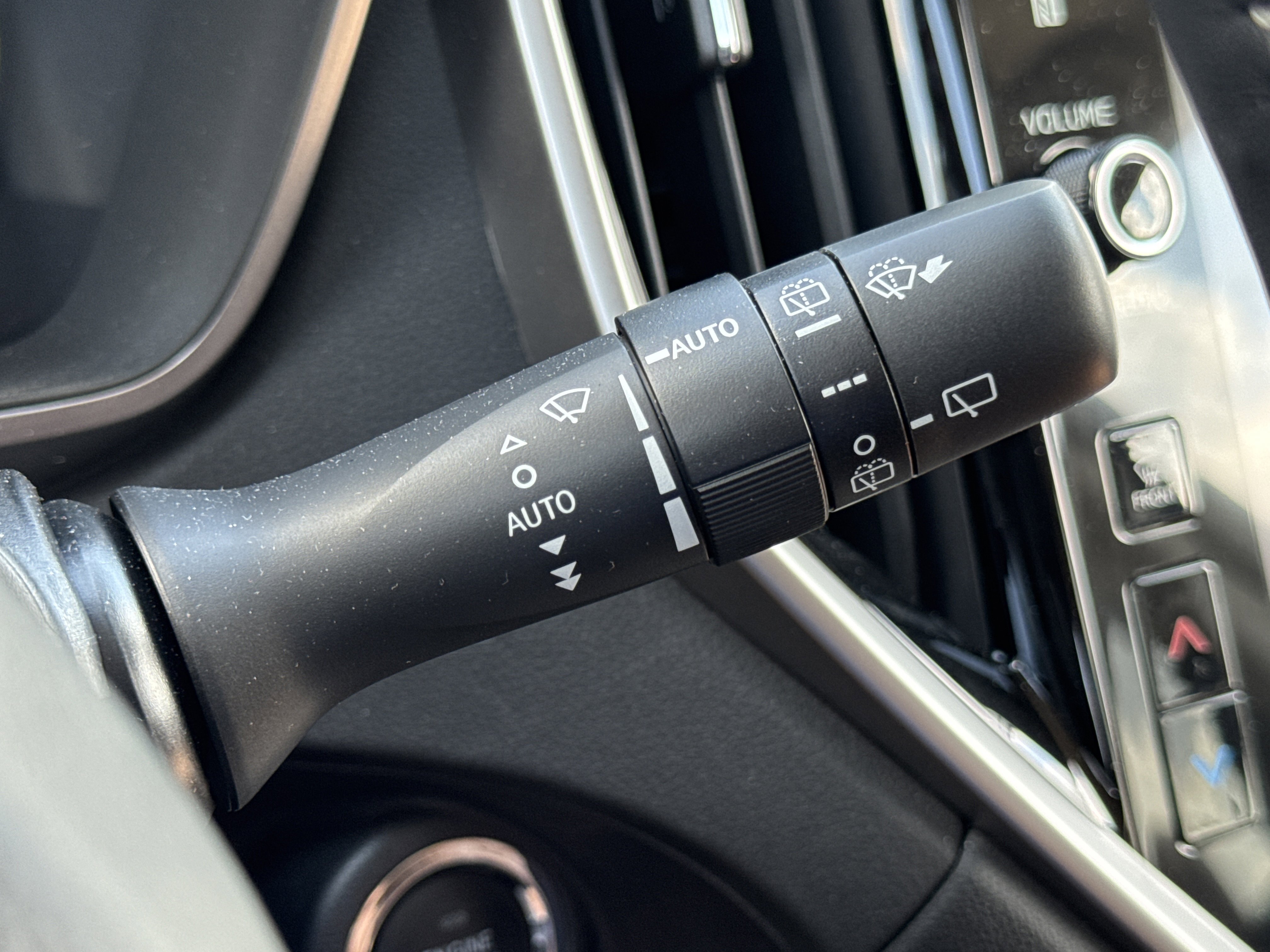 Certified 2023 Subaru Ascent Touring AWD/4WD image 17