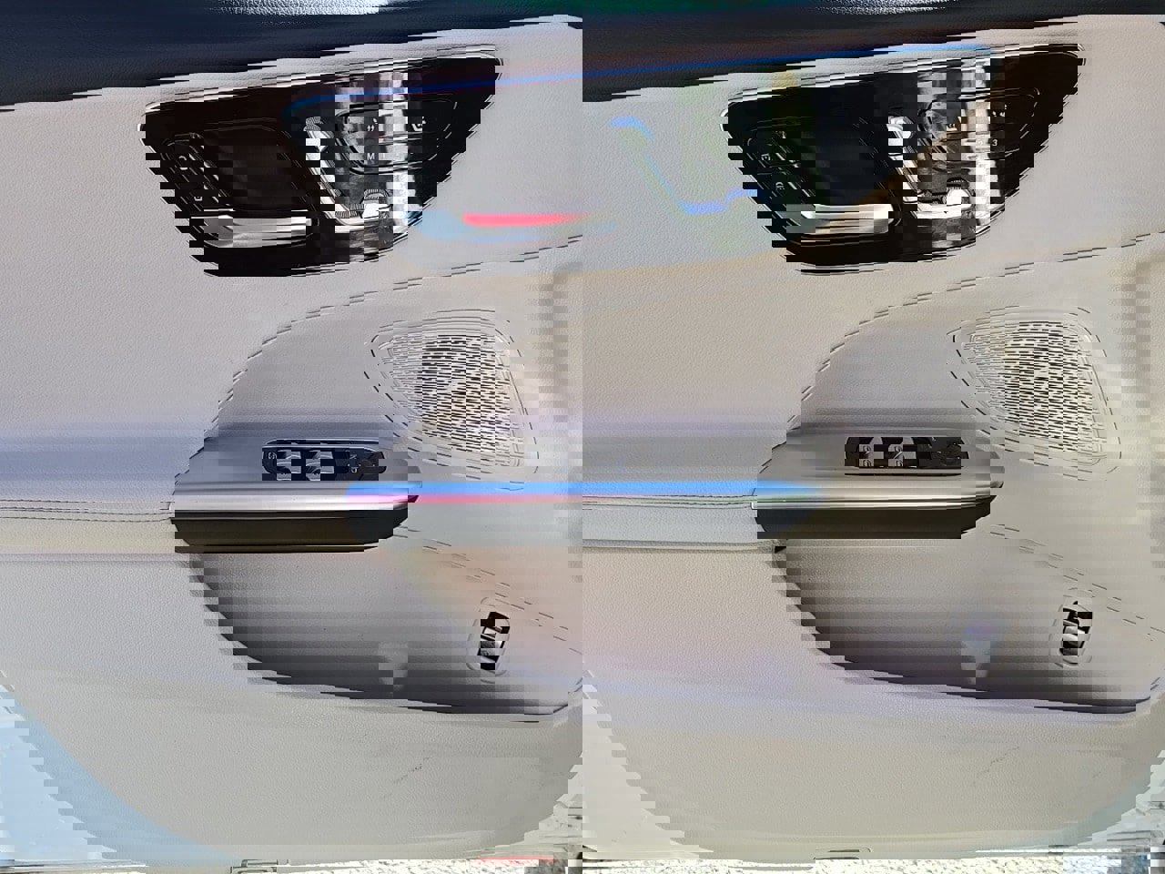 Used 2023 Mercedes-Benz C 300 4MATIC Sedan image 11