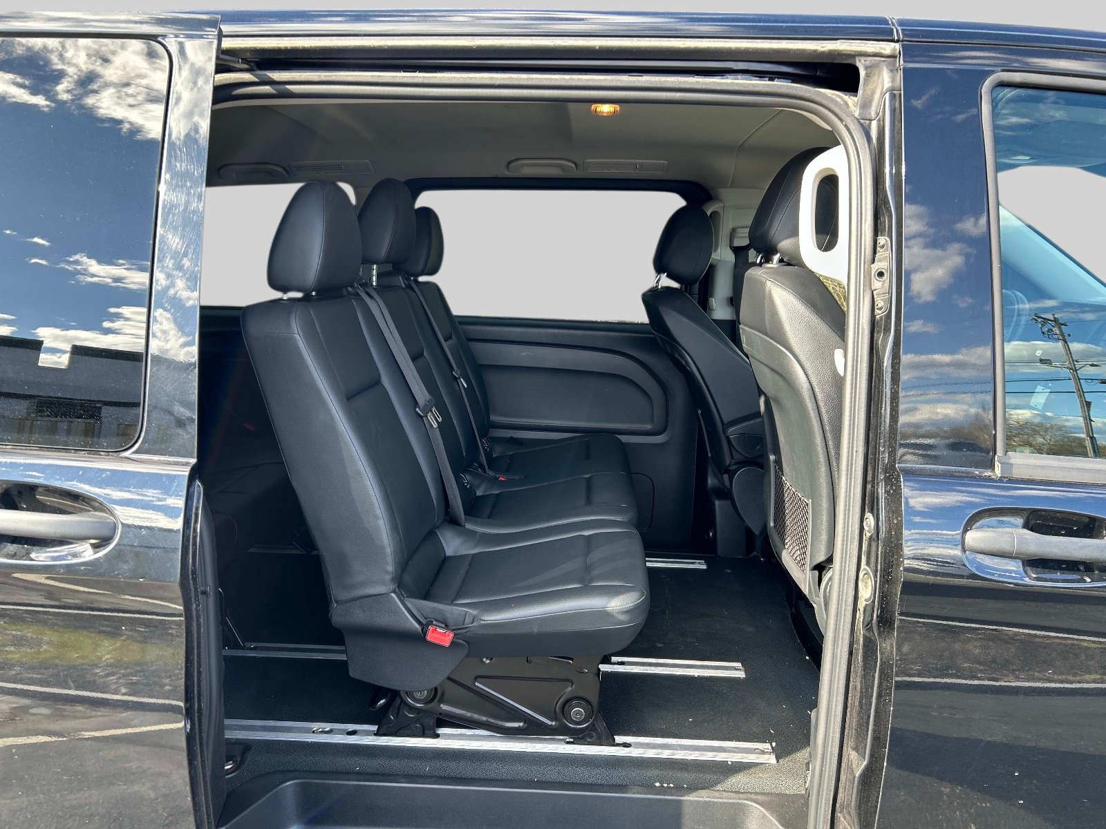 Used 2023 Mercedes-Benz Metris Passenger image 12