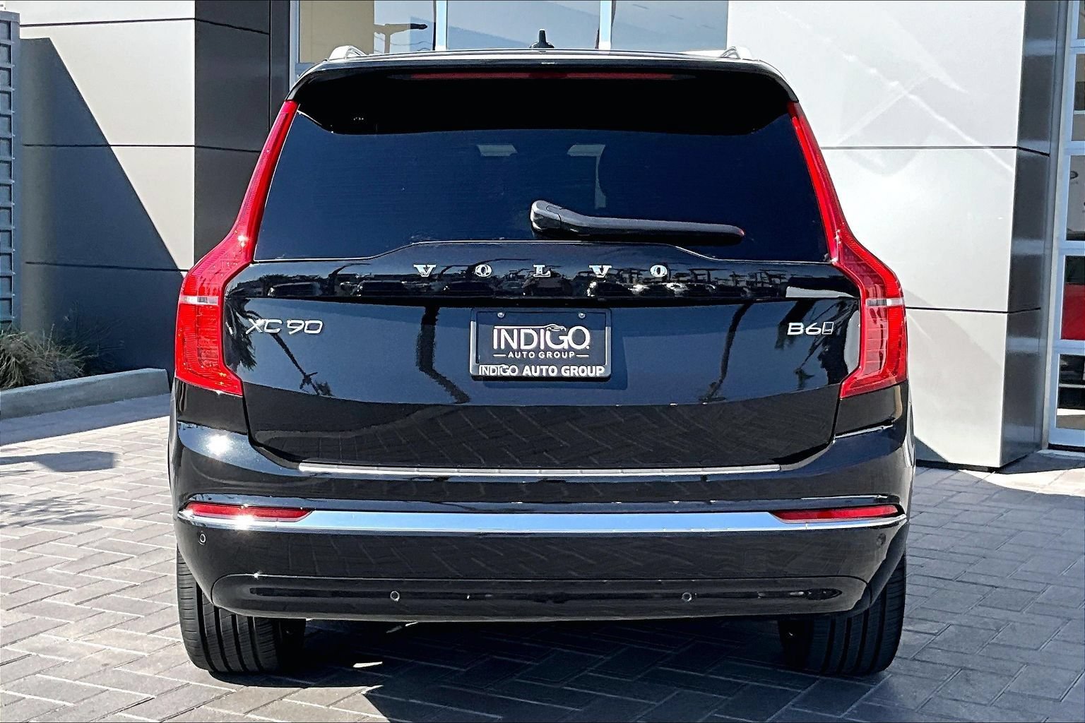 Used 2025 Volvo XC90 B6 Plus w/ Protection Package Premier AWD/4WD image 4