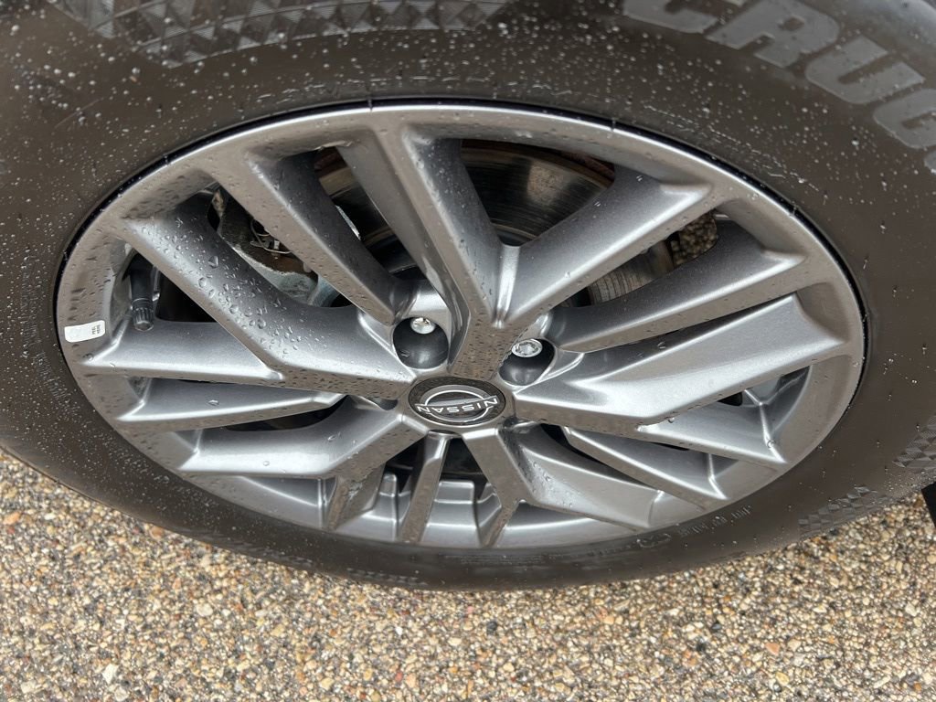 Certified 2024 Nissan Rogue S AWD/4WD image 42