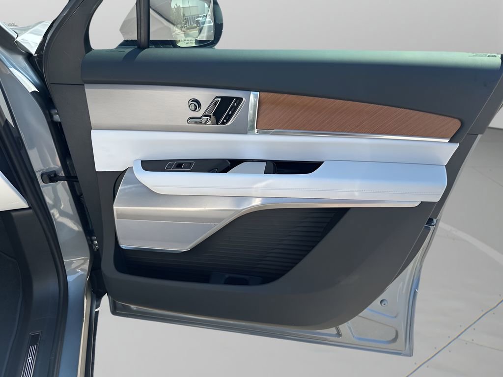 New 2026 Cadillac Vistiq Luxury image 39