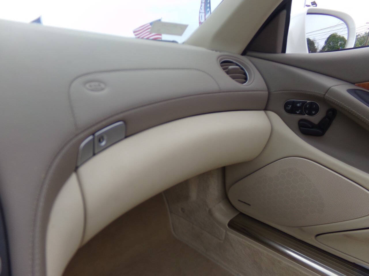 Used 2009 Mercedes-Benz SL 550 image 43