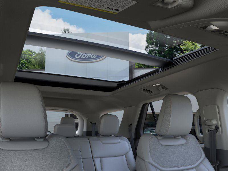New 2025 Ford Explorer Active w/ Active Comfort Package image 45