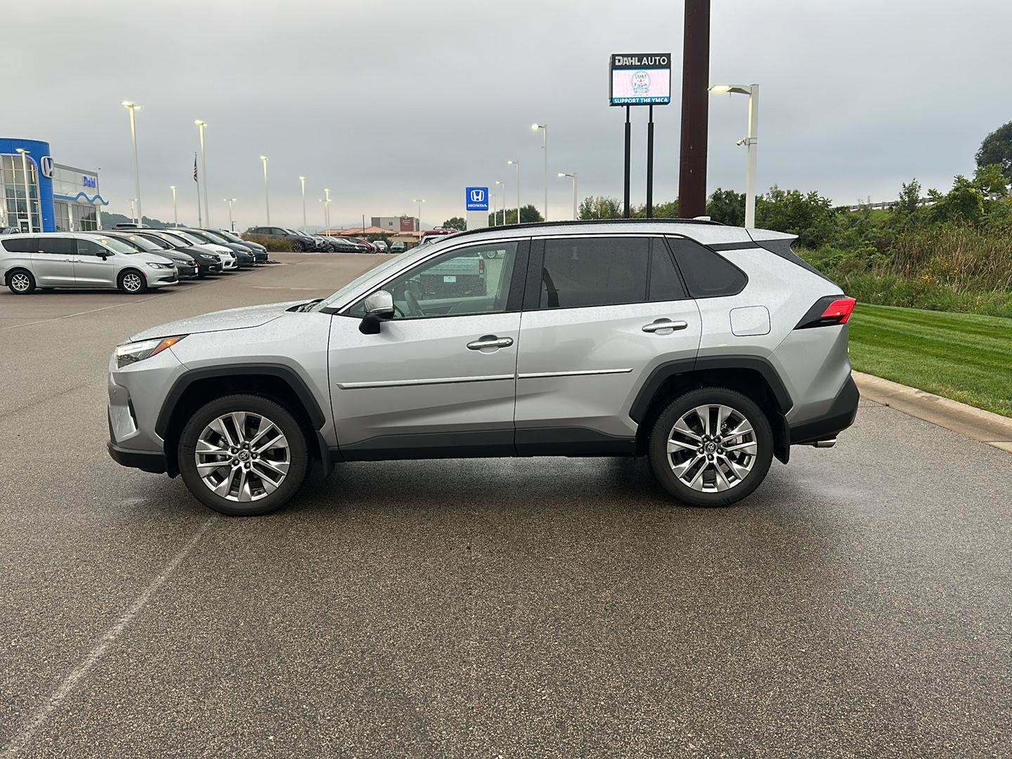 Used 2025 Toyota RAV4 Limited w/ Weather Package AWD/4WD image 6