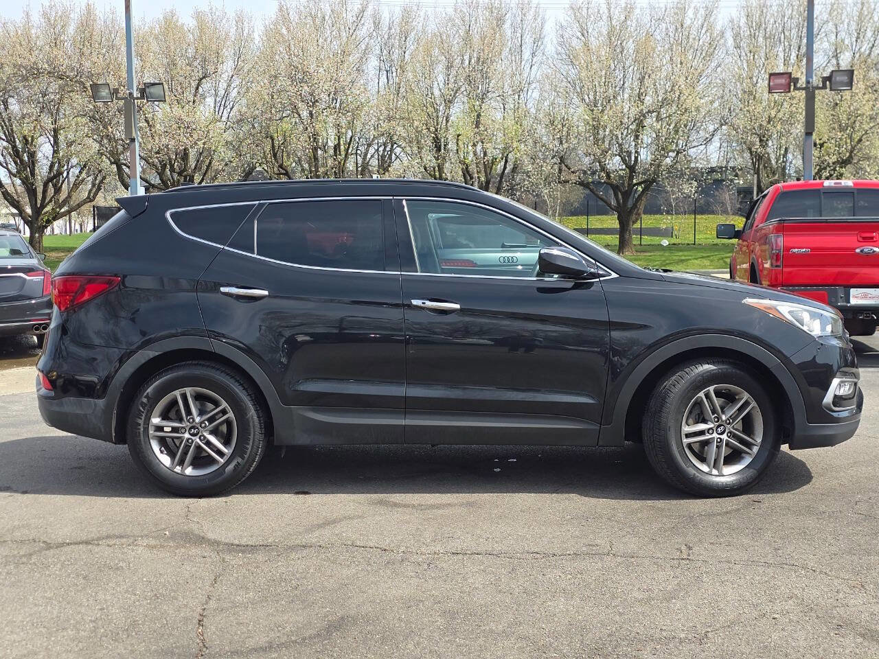 Used 2018 Hyundai Santa Fe Sport w/ 2.4L Value Package 02 image 4