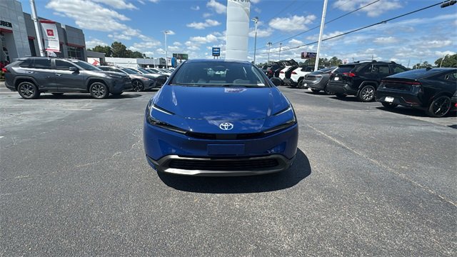 New 2026 Toyota Prius LE image 2