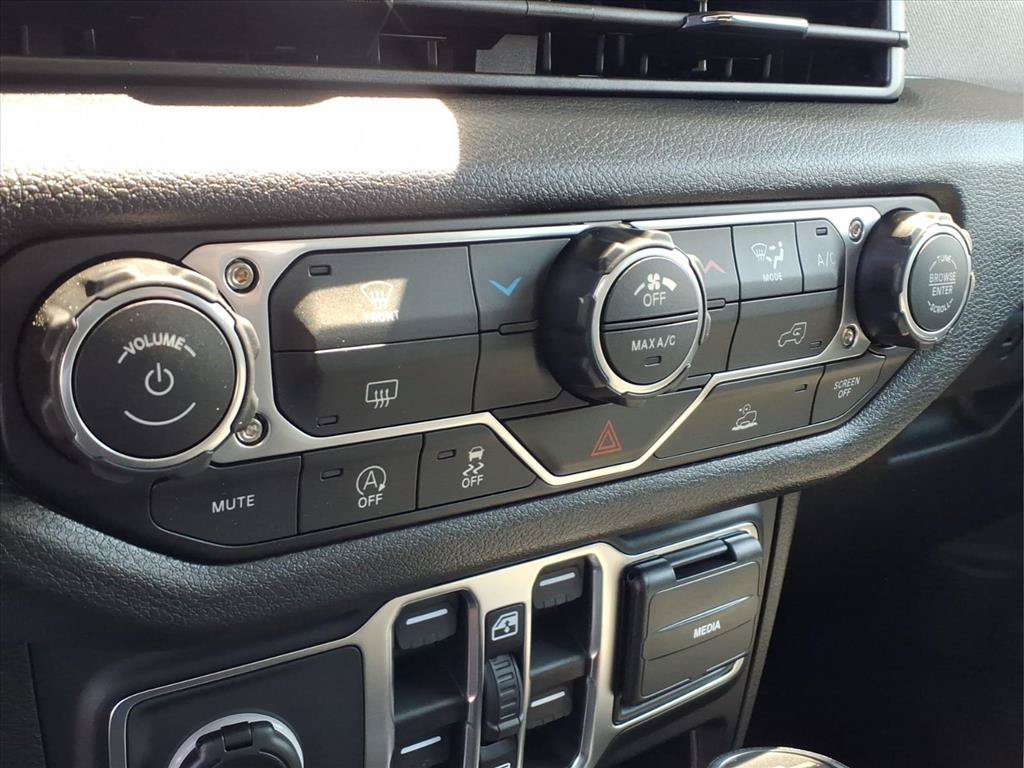 New 2026 Jeep Gladiator Sport AWD/4WD image 5