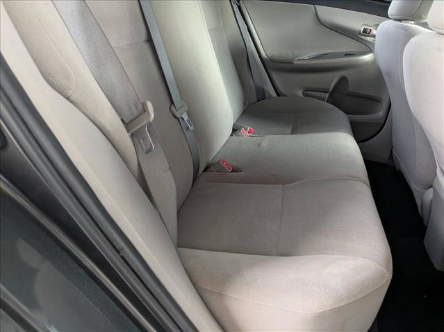 Used 2013 Toyota Corolla LE FWD image 18