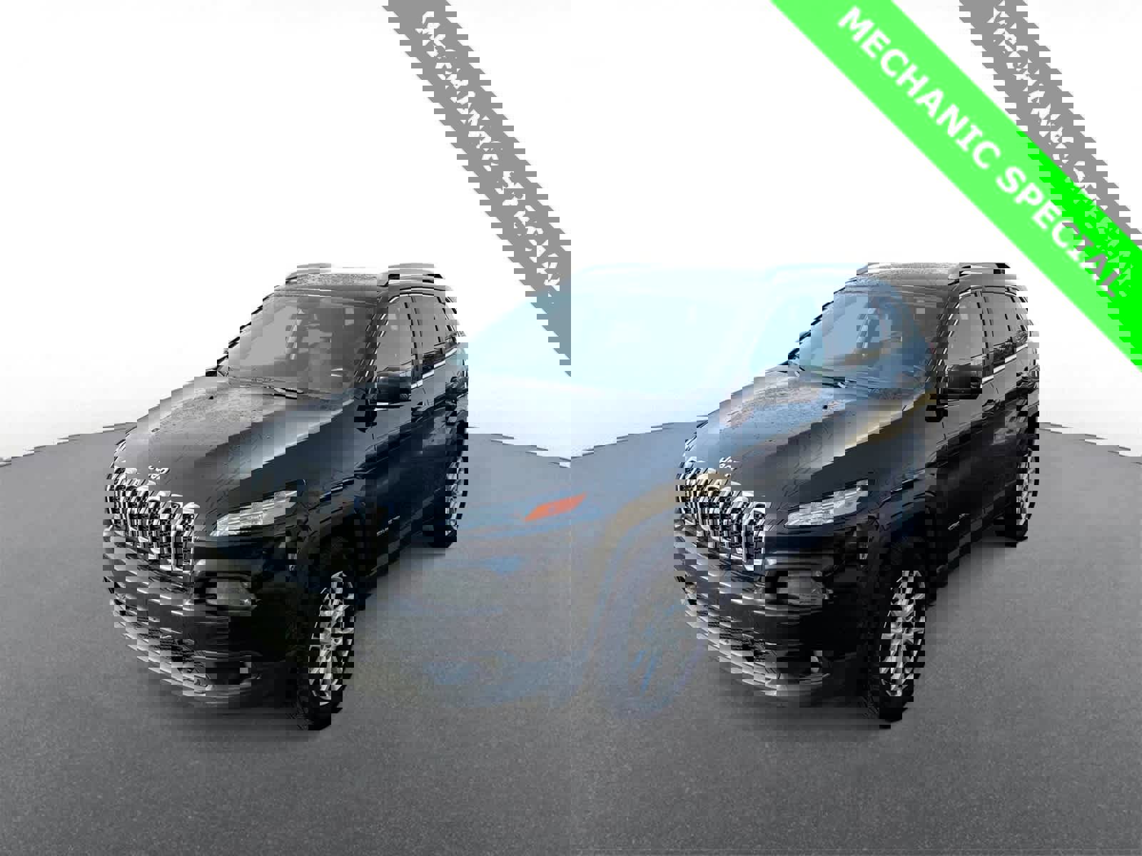 Used 2015 Jeep Cherokee Latitude image 4