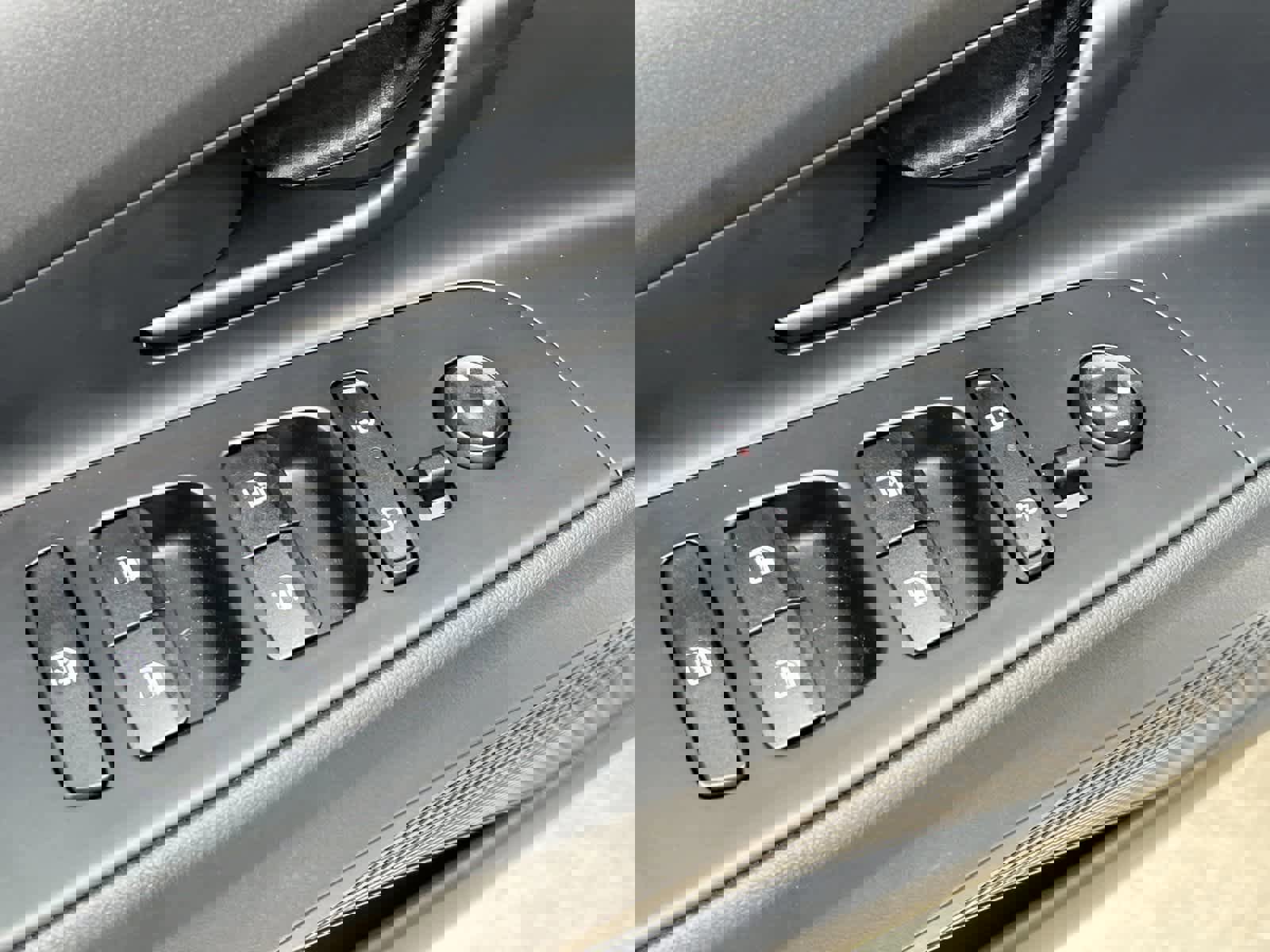 New 2025 Hyundai Elantra SEL image 14