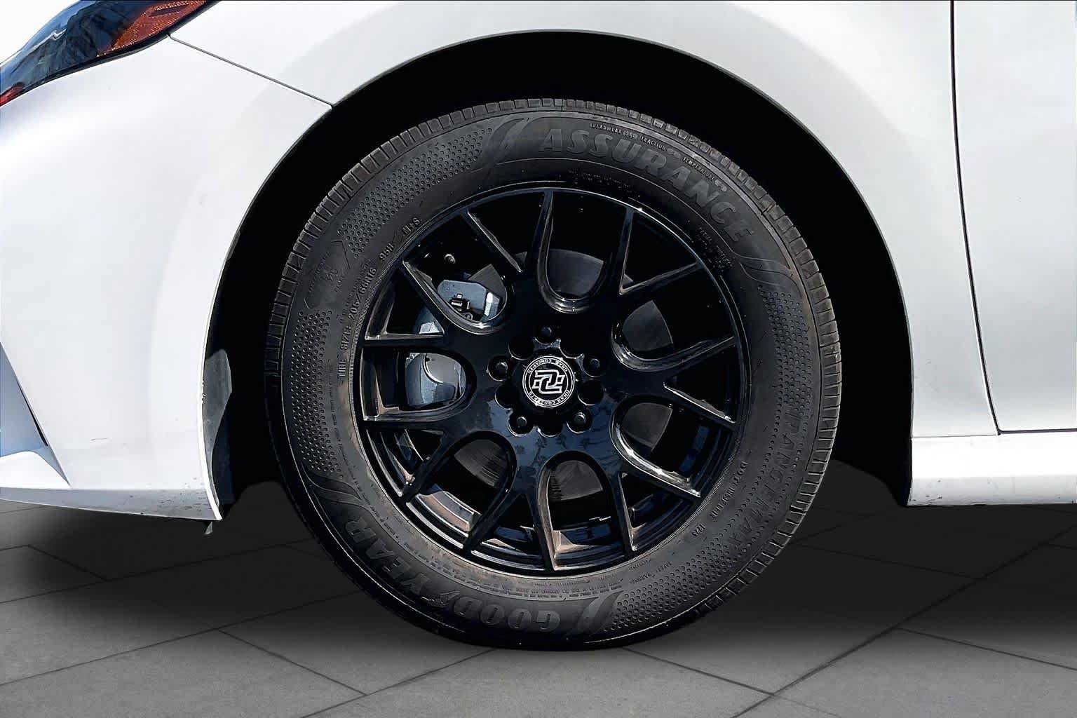 Certified 2025 Toyota Camry LE FWD image 10