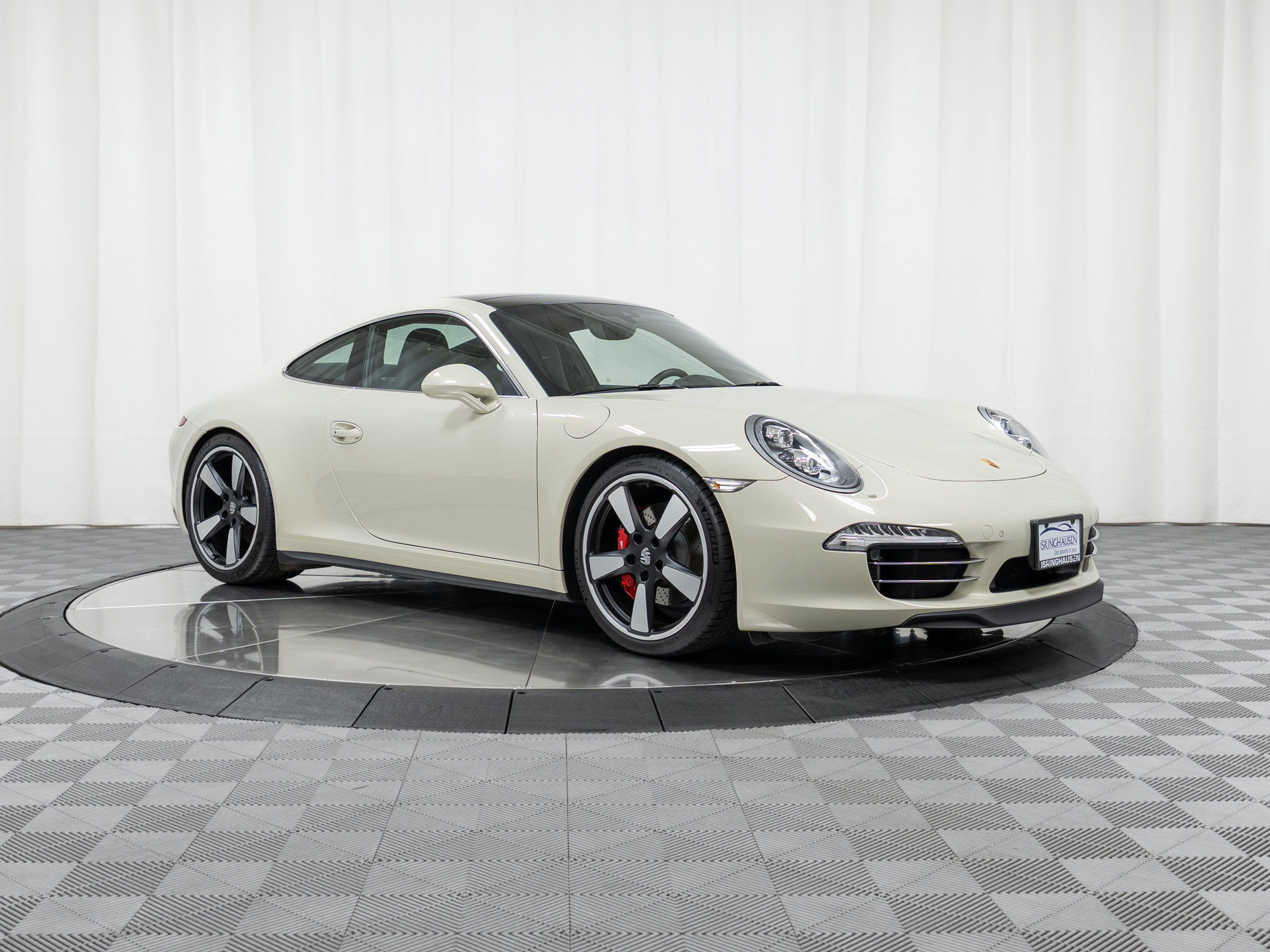 Certified 2014 Porsche 911 50th Anniversary Edition RWD image 9