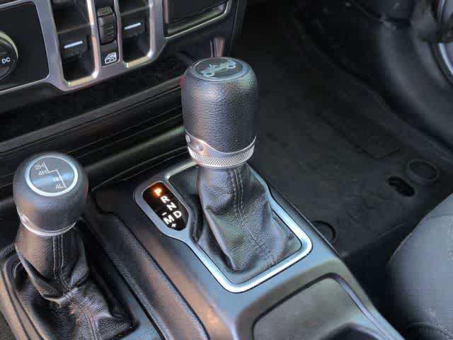 Certified 2018 Jeep Wrangler Unlimited Sport S AWD/4WD image 28