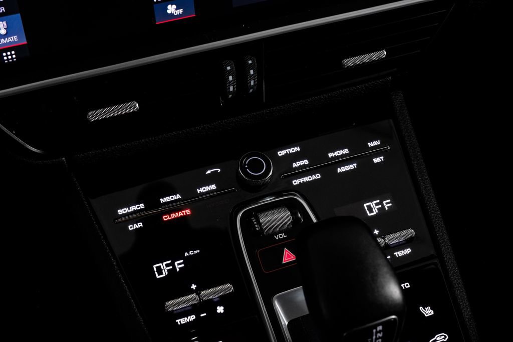 Used 2019 Porsche Cayenne S image 23