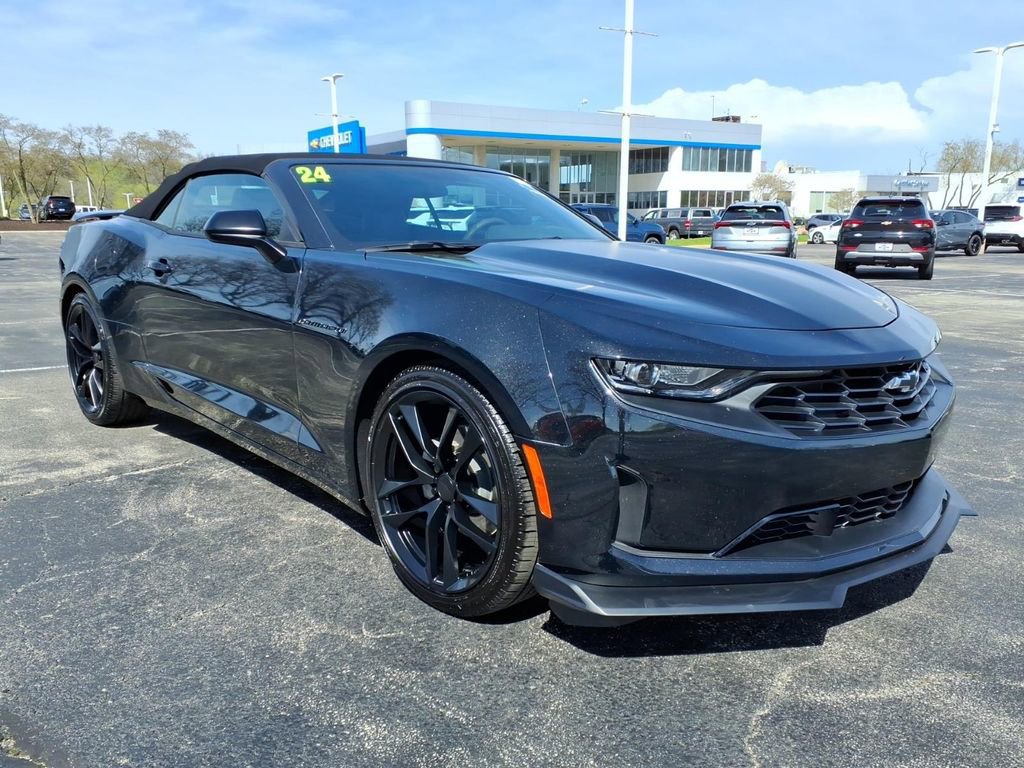 Used 2024 Chevrolet Camaro LT RWD image 1