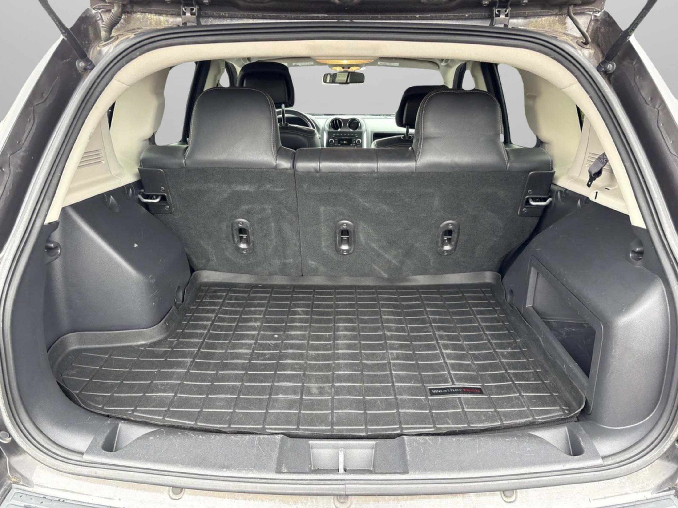 Used 2016 Jeep Compass Latitude image 12