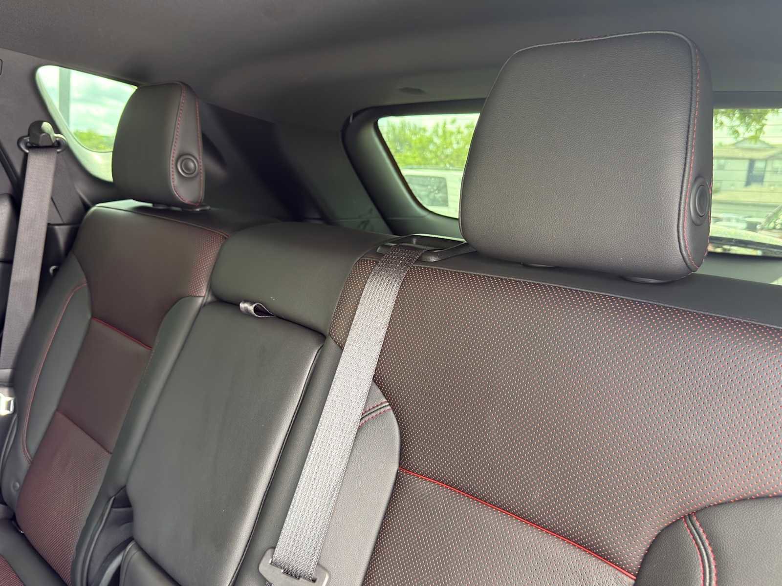 Used 2019 Chevrolet Blazer RS FWD image 28