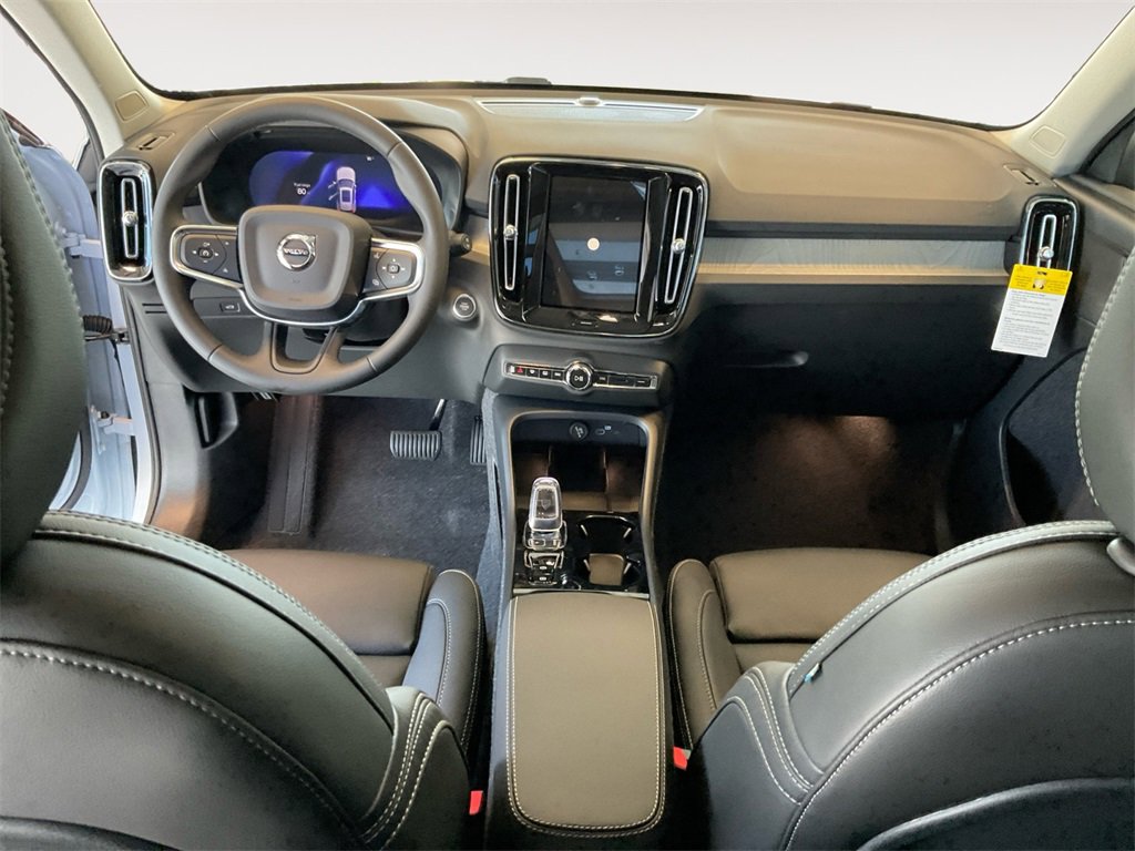 New 2026 Volvo XC40 B5 Plus w/ Protection Package Premier image 10