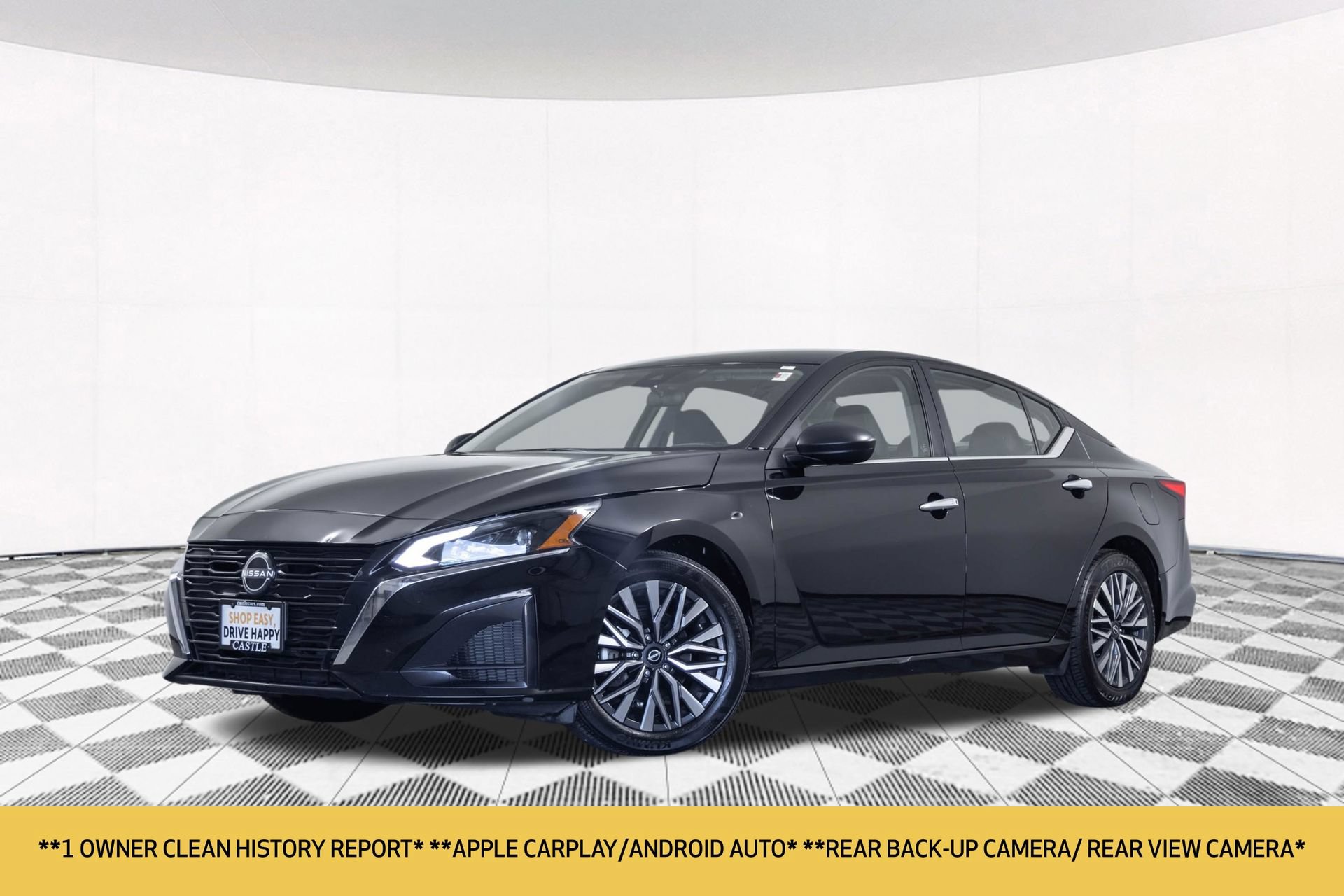 Used 2024 Nissan Altima 2.5 SV FWD image 2