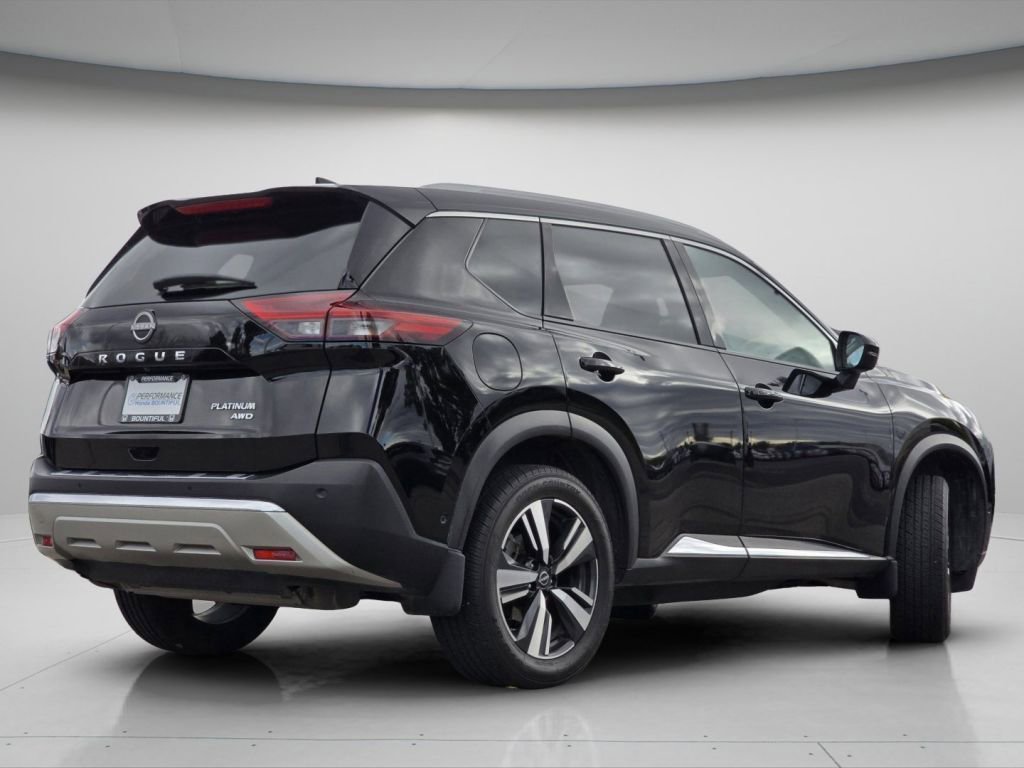 Used 2023 Nissan Rogue Platinum image 9