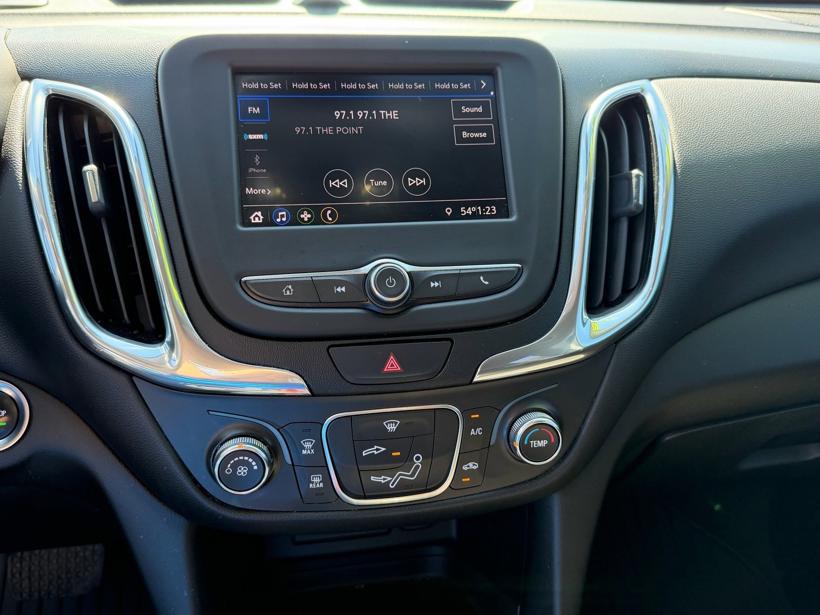 Used 2020 Chevrolet Equinox LT image 12