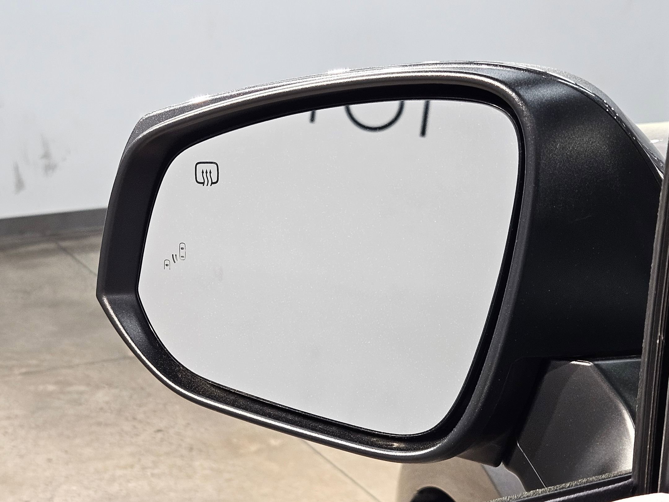 Certified 2025 Toyota Sienna XLE image 22